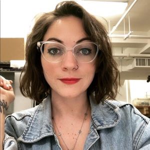 Meet your Posher, Amelia